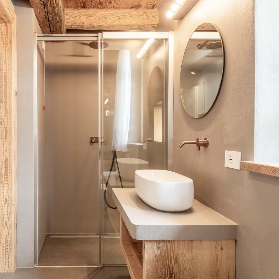 Deluxe Room Sauna