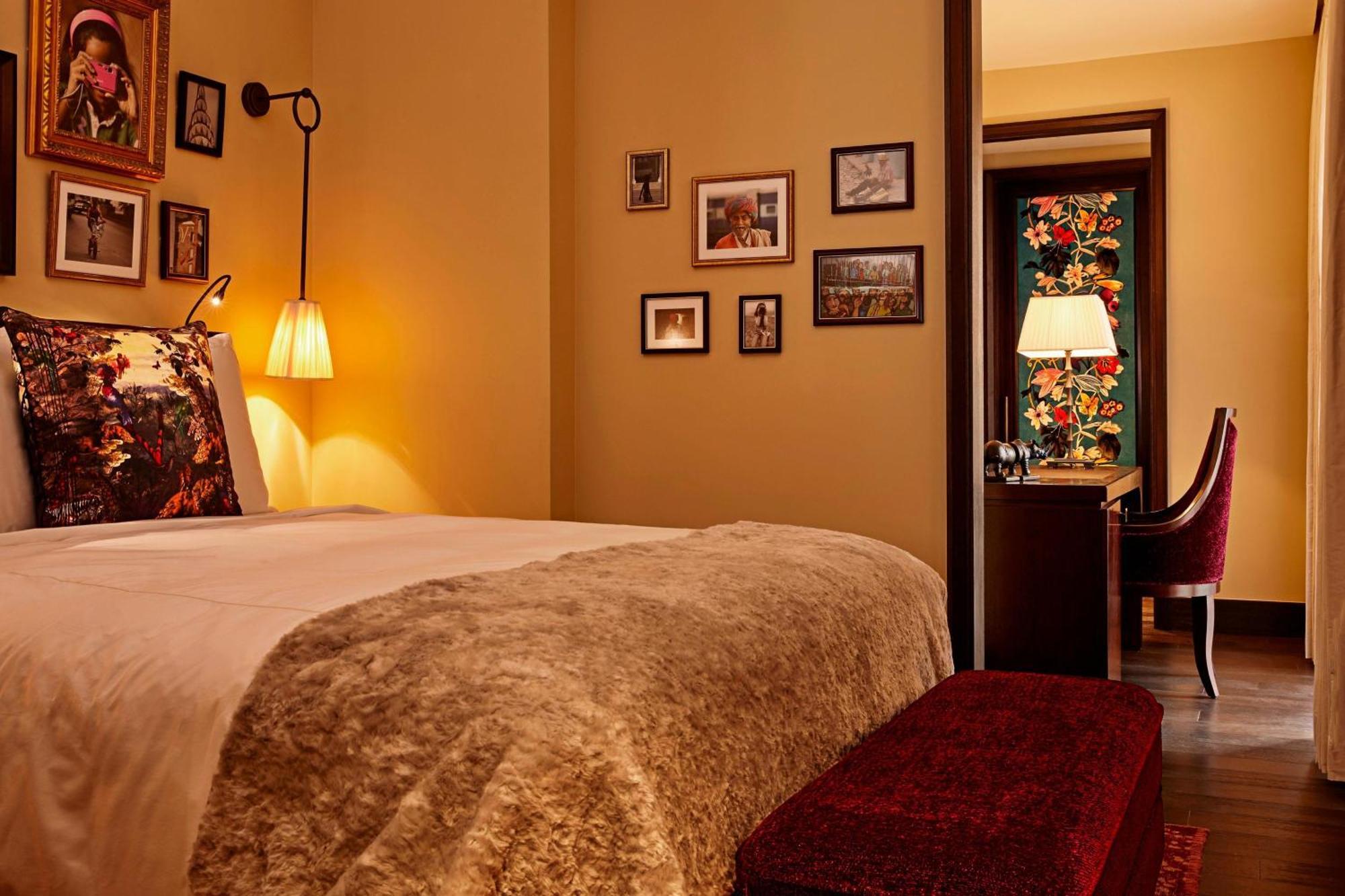 Courtyard Club Room, Club Lounge Access, Evening Cocktails, Appetisers, Guest Room, 1 King,1547534473:JPEG