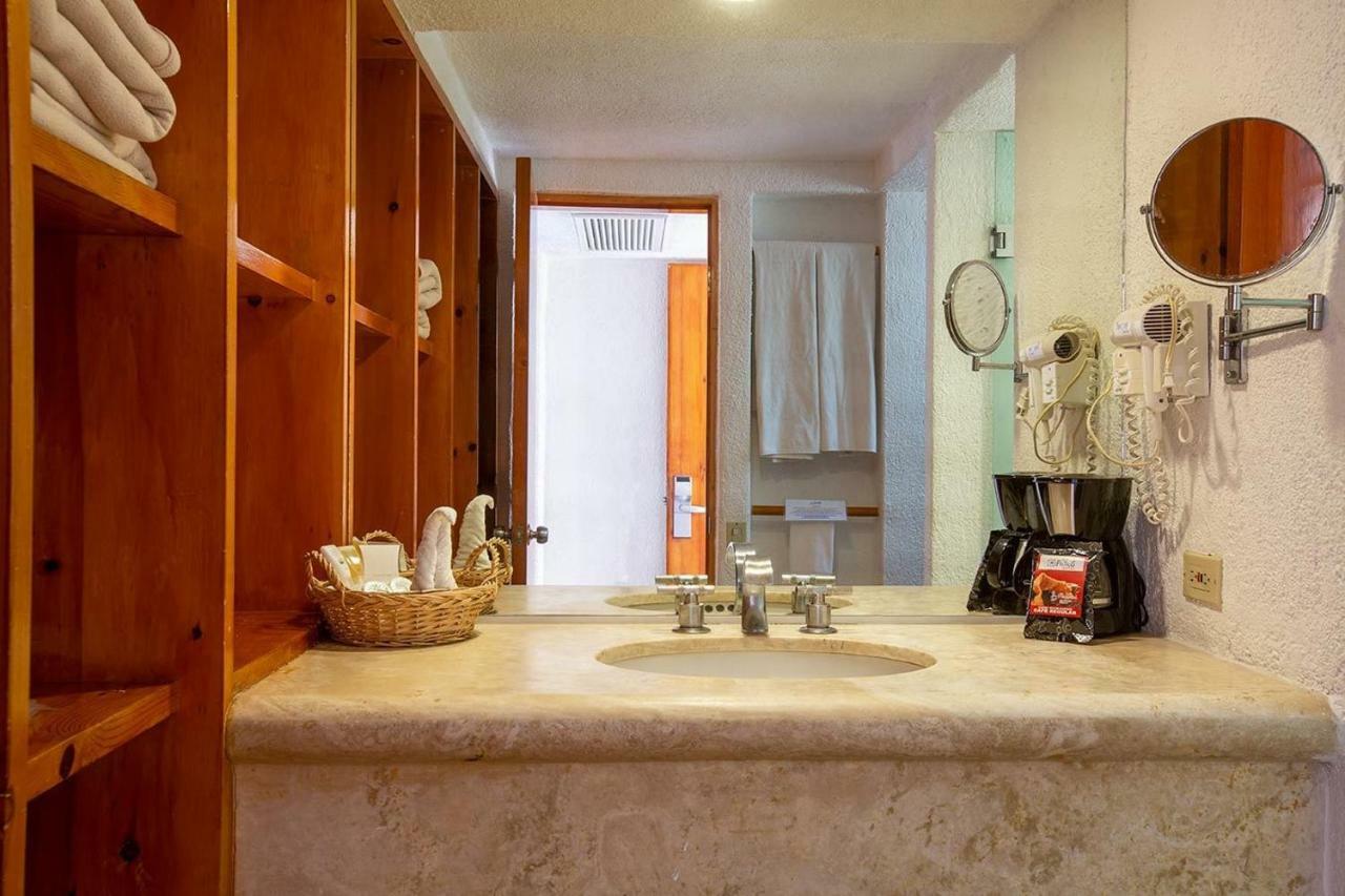 Habitación Estándar con 2 camas extragrandes y balcón