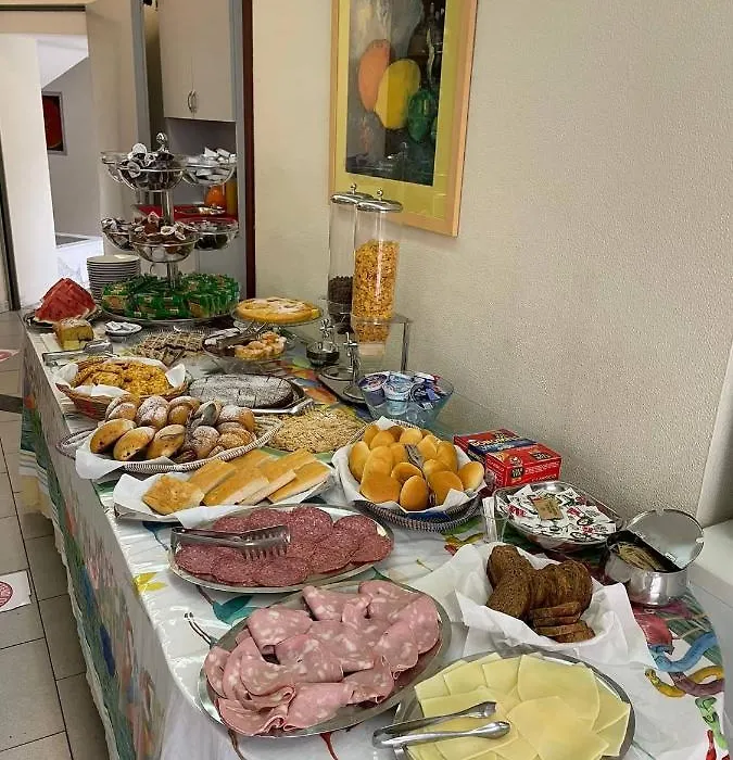 Hotel Lunik-1