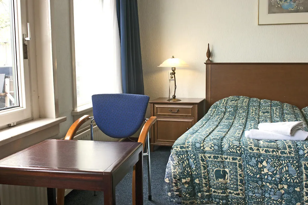 Hotel Prins Hendrik-1