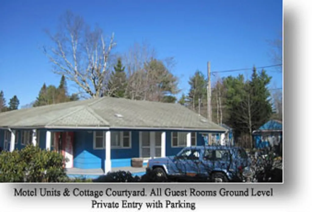 Homestead Motel And Cottages-1