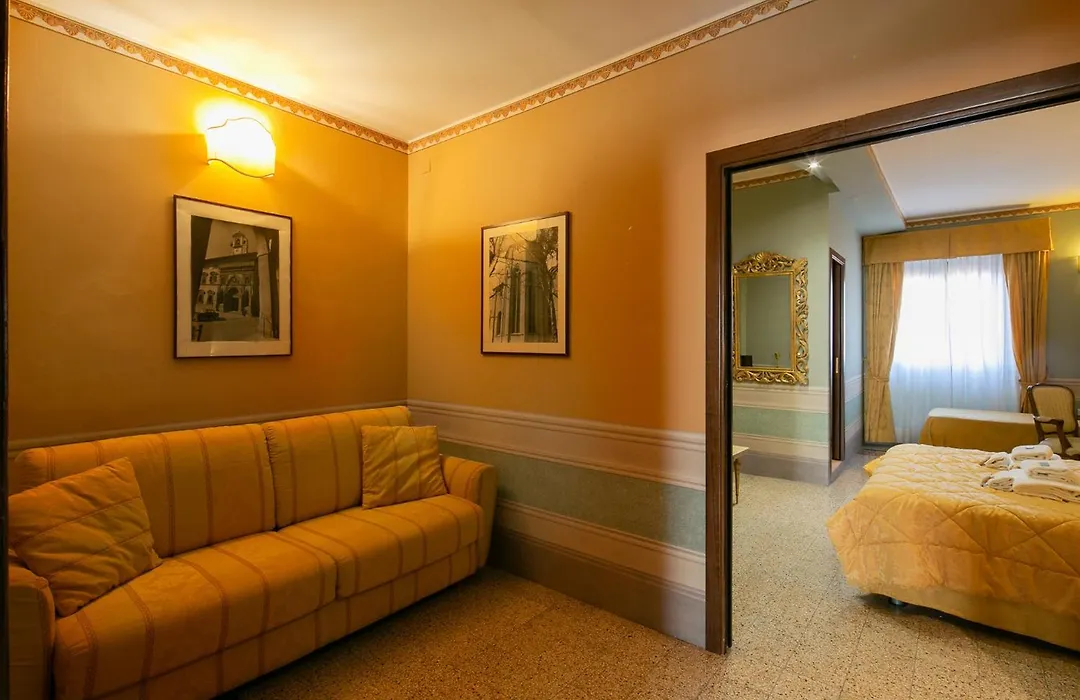 I Portici Hotel - Residenza D'Epoca-1