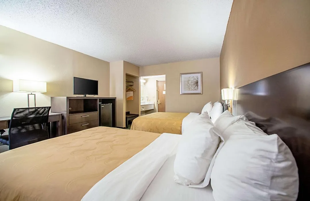 Quality Inn Near Six Flags St. Louis-1