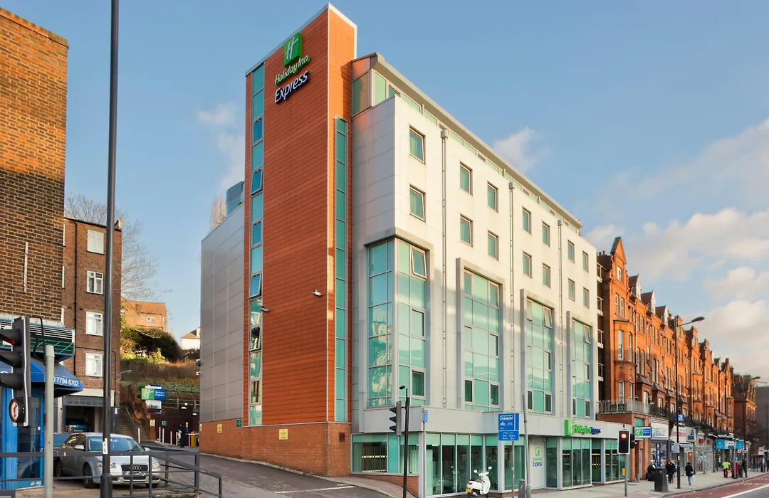 Holiday Inn Express London-Swiss Cottage-1