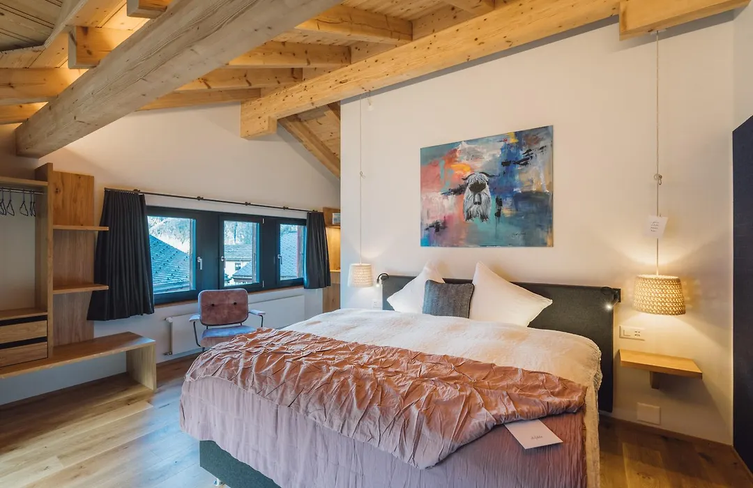 Hotel Walliserkanne-1