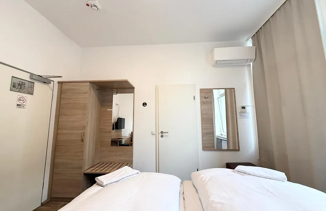 Central Hotel Duisburg-1