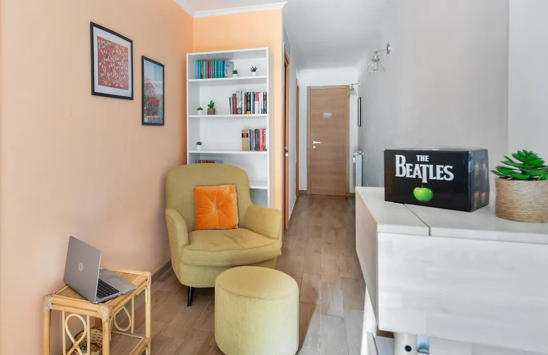 Retro Guest House-1