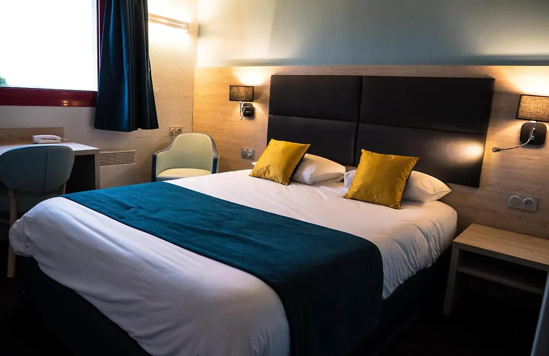 Brit Hotel Landivisiau-1