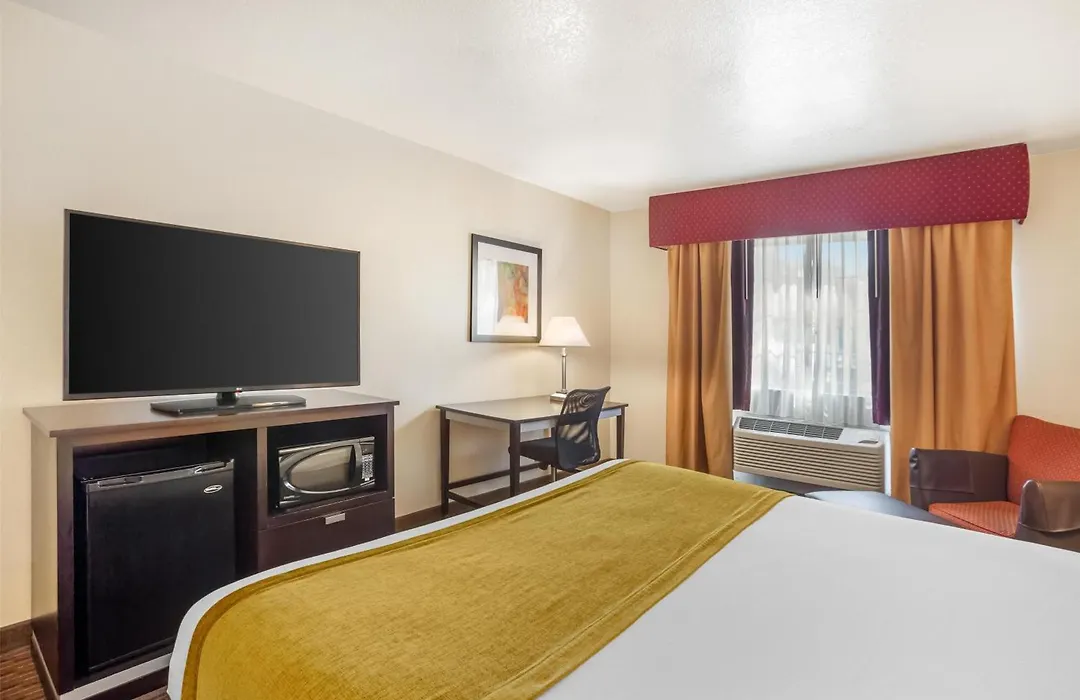 Best Western Luxury Inn-1