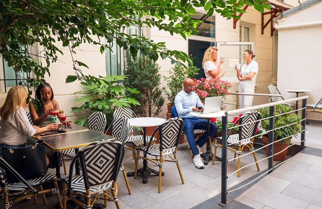 Ibis Styles Paris Batignolles-1