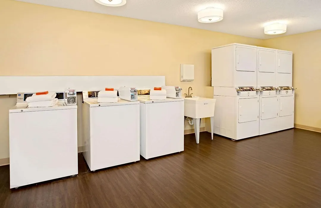 Mainstay Suites Cincinnati Blue Ash-1