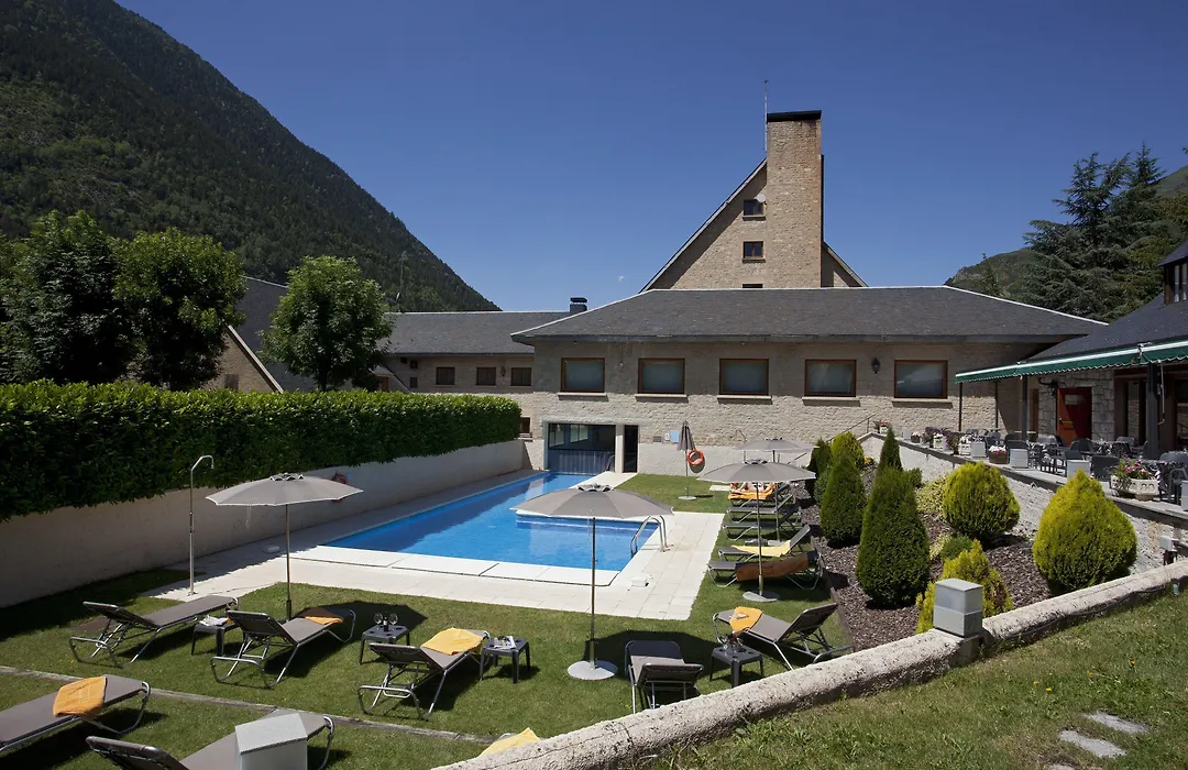 Parador De Arties-1