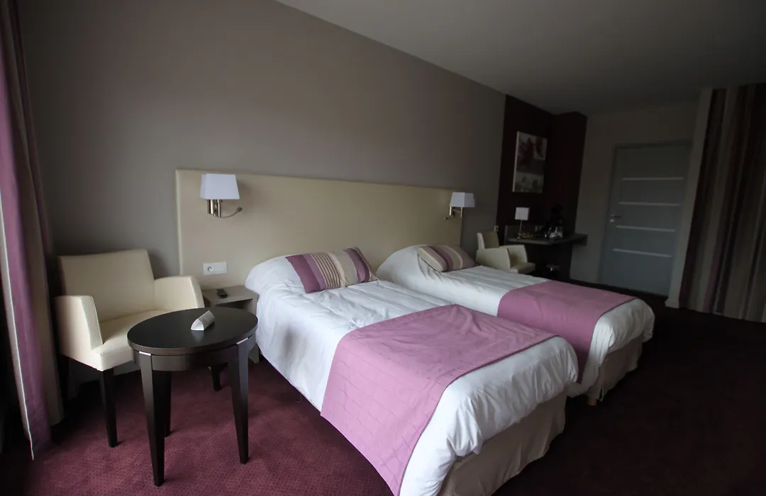 Hôtel Le Cheval Blanc-1