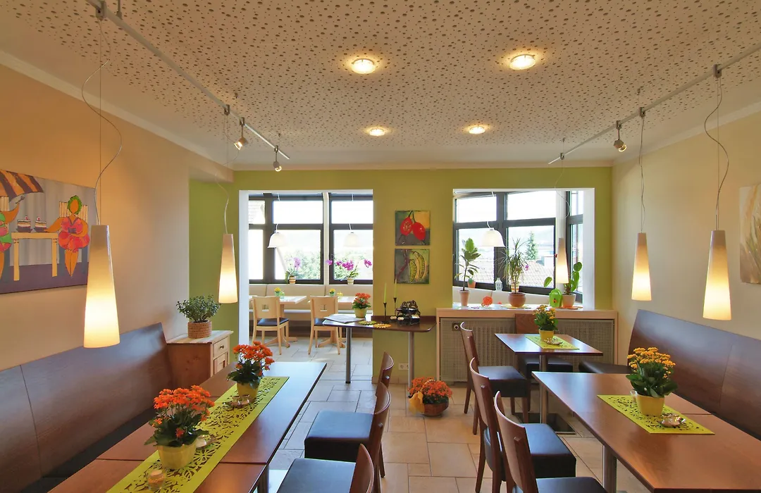 Hotel Haus am Berg-1