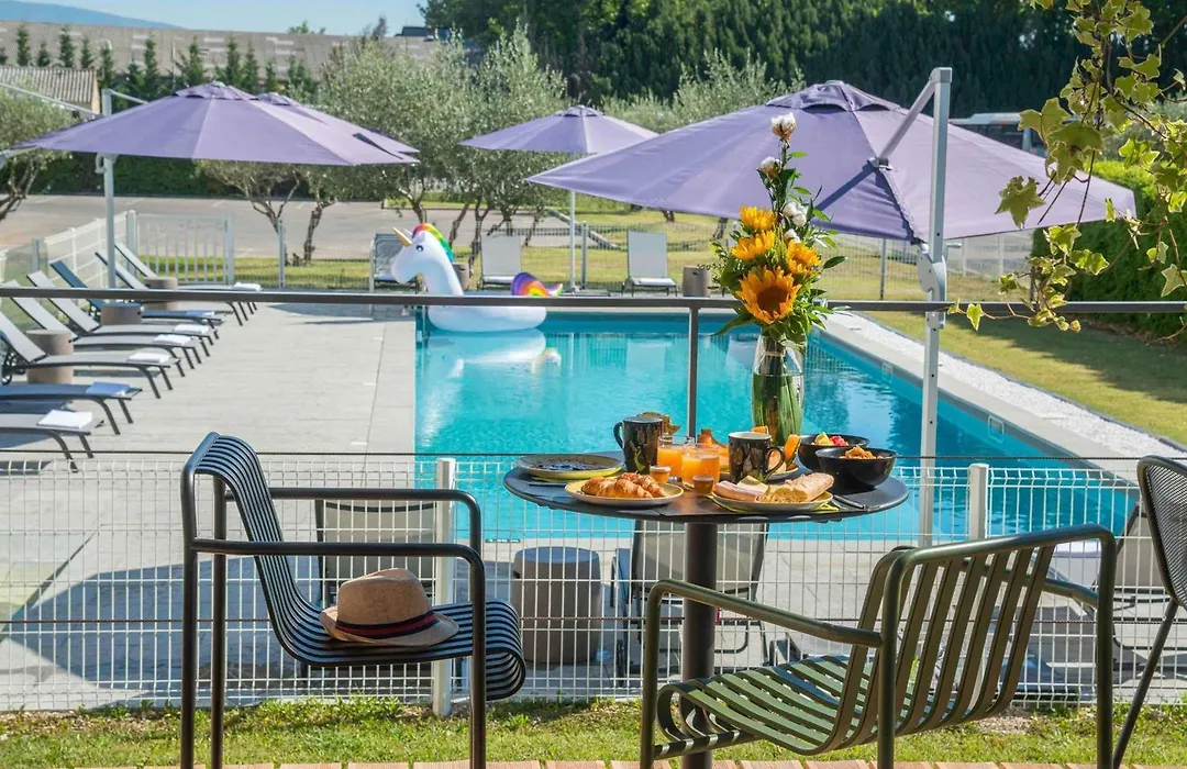 ibis Styles Pertuis Portes du Luberon-1