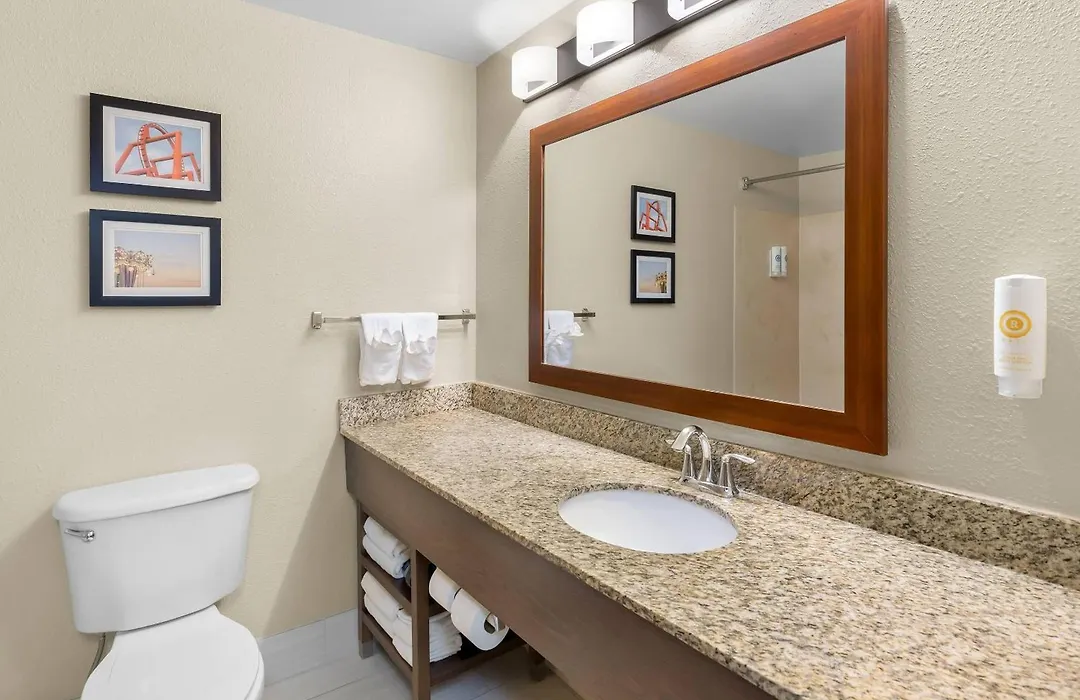 Comfort Suites Near Universal Orlando Resort-1