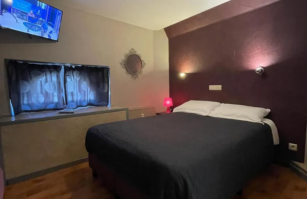 Hotel Les Arcades-1