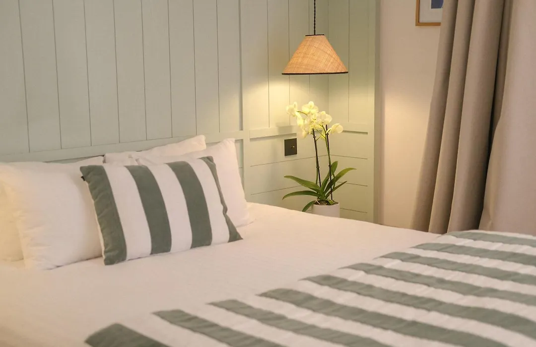 Boutique Hotel Le Clos Huguerie - Bordeaux Centre-1