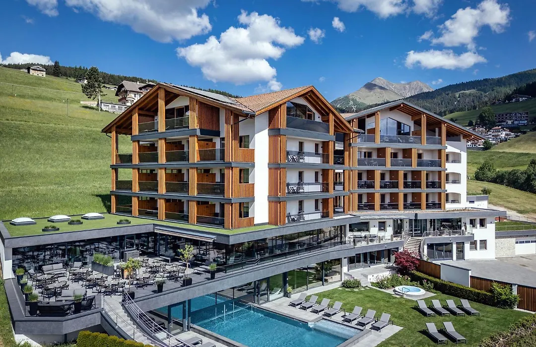 Hotel Edelweiss-1