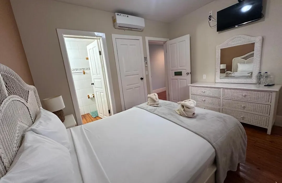 Hotel Bocas Town-1