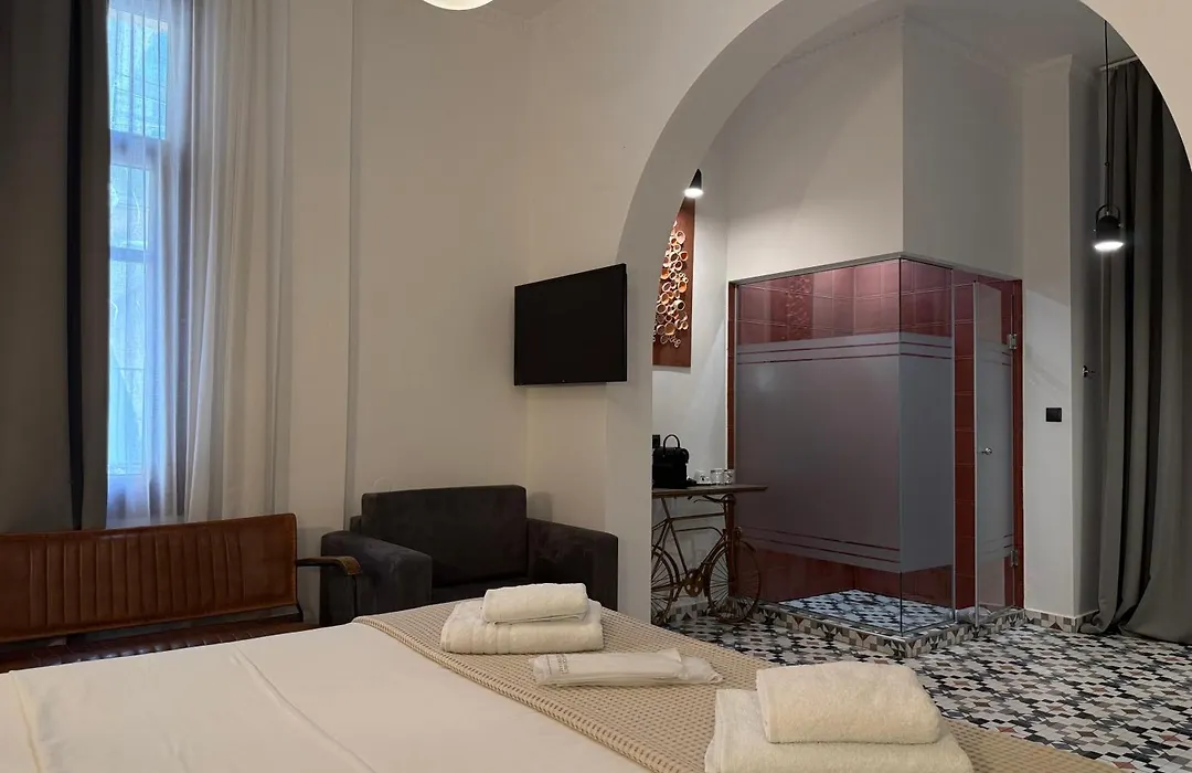 The Maroon Bottle Hotel-1