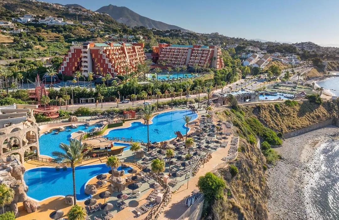 Holiday Premium Resort-1