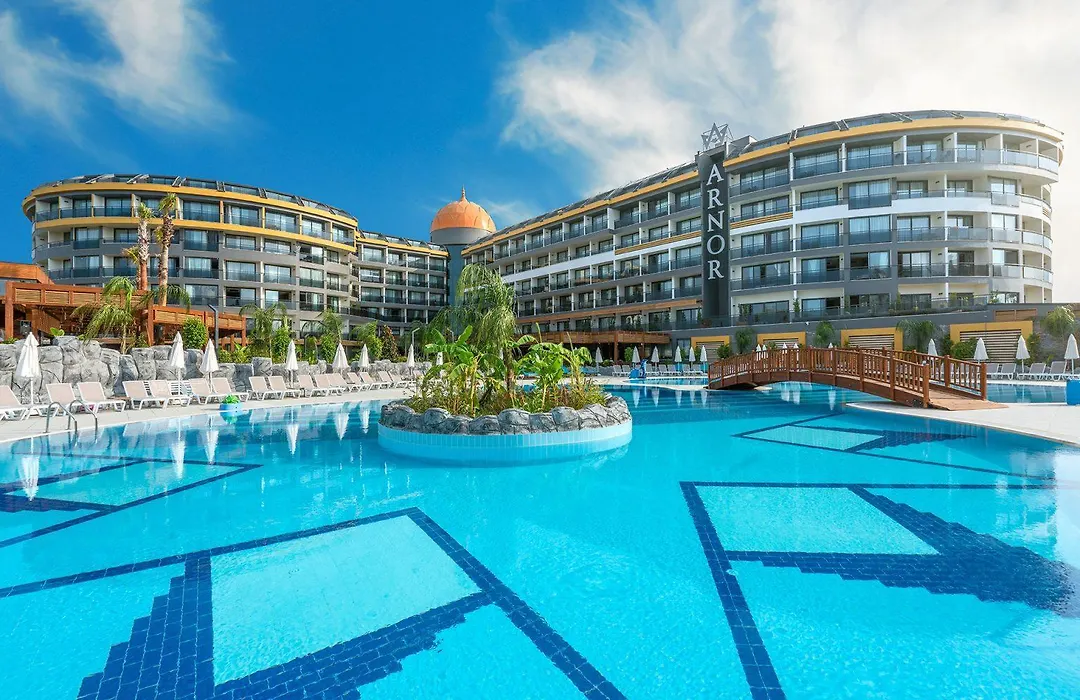 Arnor De Luxe Hotel&Spa-1