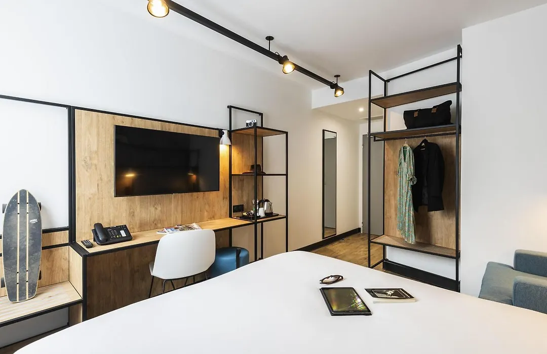 ibis Lyon Sud Oullins-1