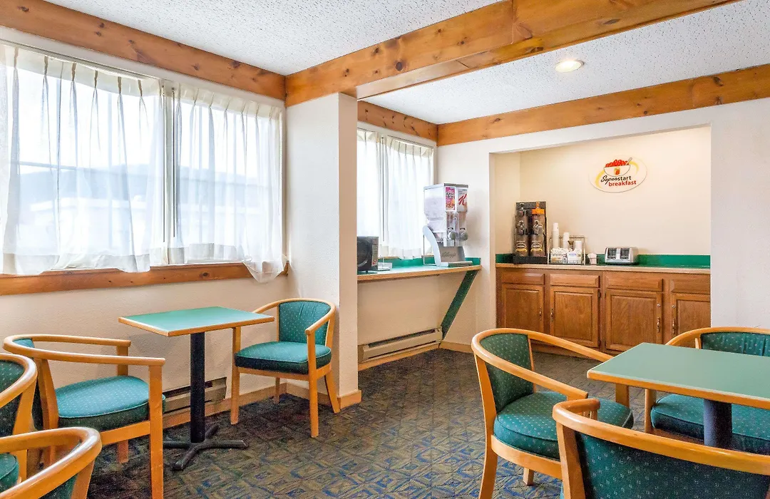Super 8 By Wyndham Oneonta/Cooperstown-1