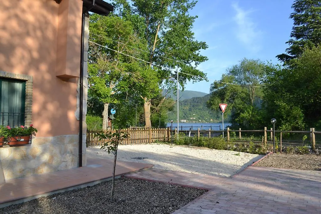 La Maga del Lago-1