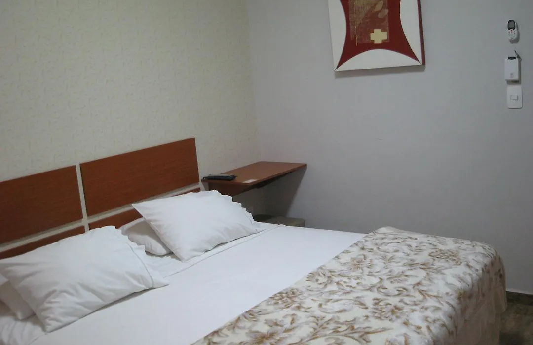 Hotel Avenida Tupã-1