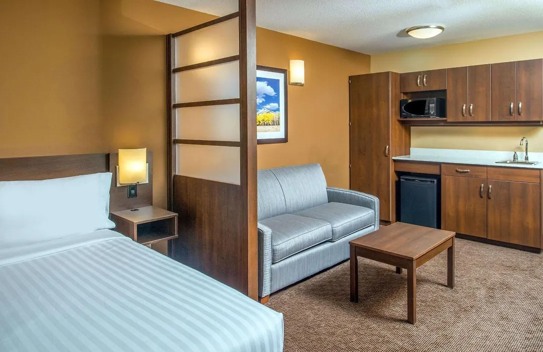 Microtel Inn & Suites By Wyndham Red Deer-1