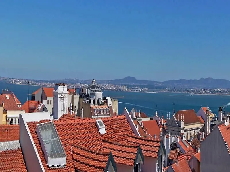 Lisbon Colours Bairro Alto Apartments-1