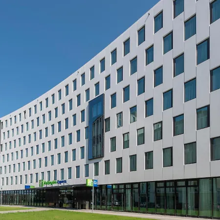 Holiday Inn Express Düsseldorf - Hauptbahnhof, an IHG Hotel-3