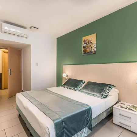Trevi Palace Hotel-3