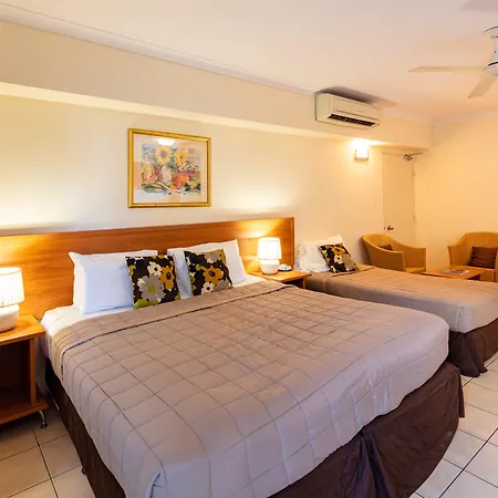 Cairns Queens Court-3
