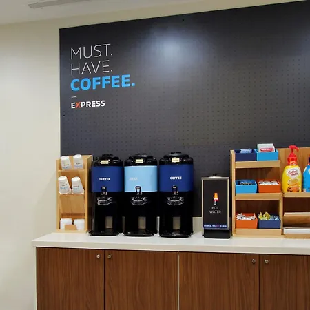 Holiday Inn Express New Orleans East By Ihg-3