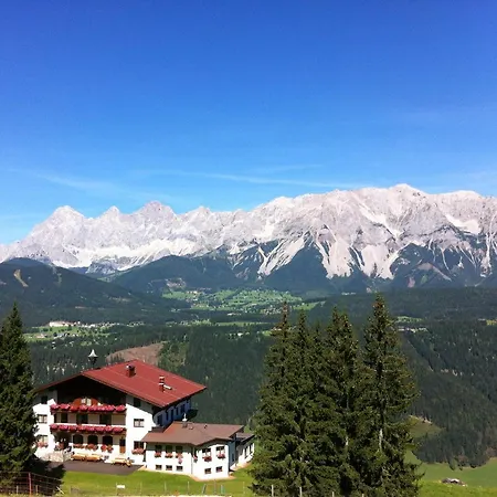 Hotel Pension Berghof-3