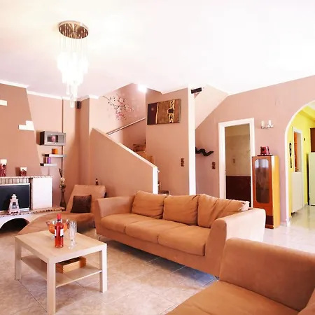 Alice Maisonette & Studios-3