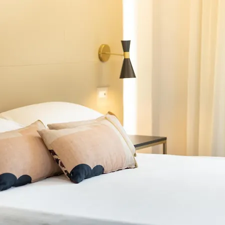 Hotel Mondial-3