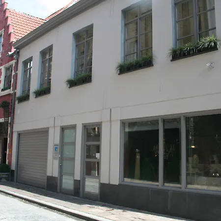 B&B Con Ampère-3
