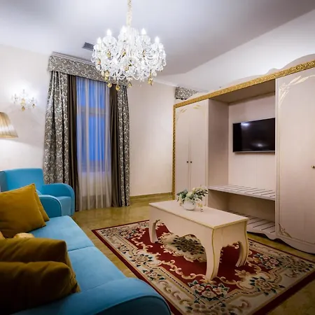 Hotel Caruso Old Town-3