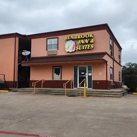 Benbrook Inn & Suites-2