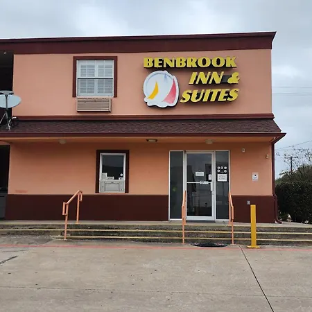 Benbrook Inn & Suites-3