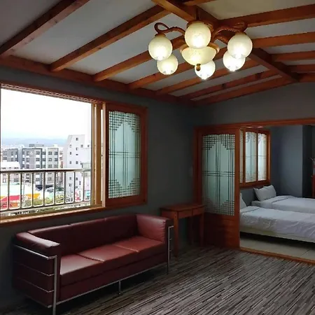 Emerald Ace Hotel-3