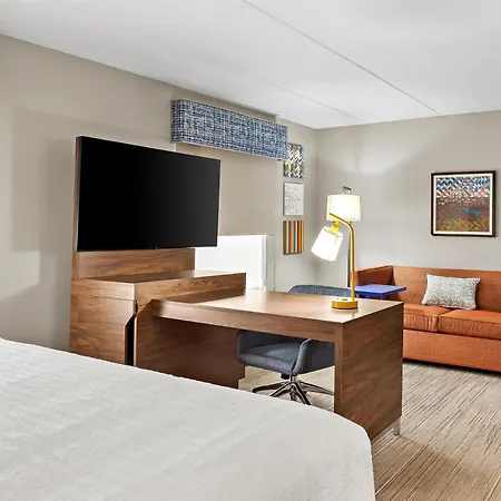 Hampton Inn & Suites Bolingbrook-2