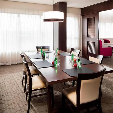 Delta Hotels By Marriott Edmonton South Conference Centre-2