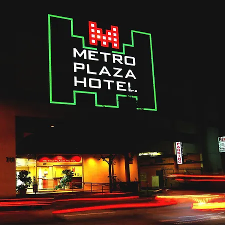 Metro Plaza Hotel-3