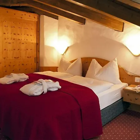 Hotel Rosatsch-2